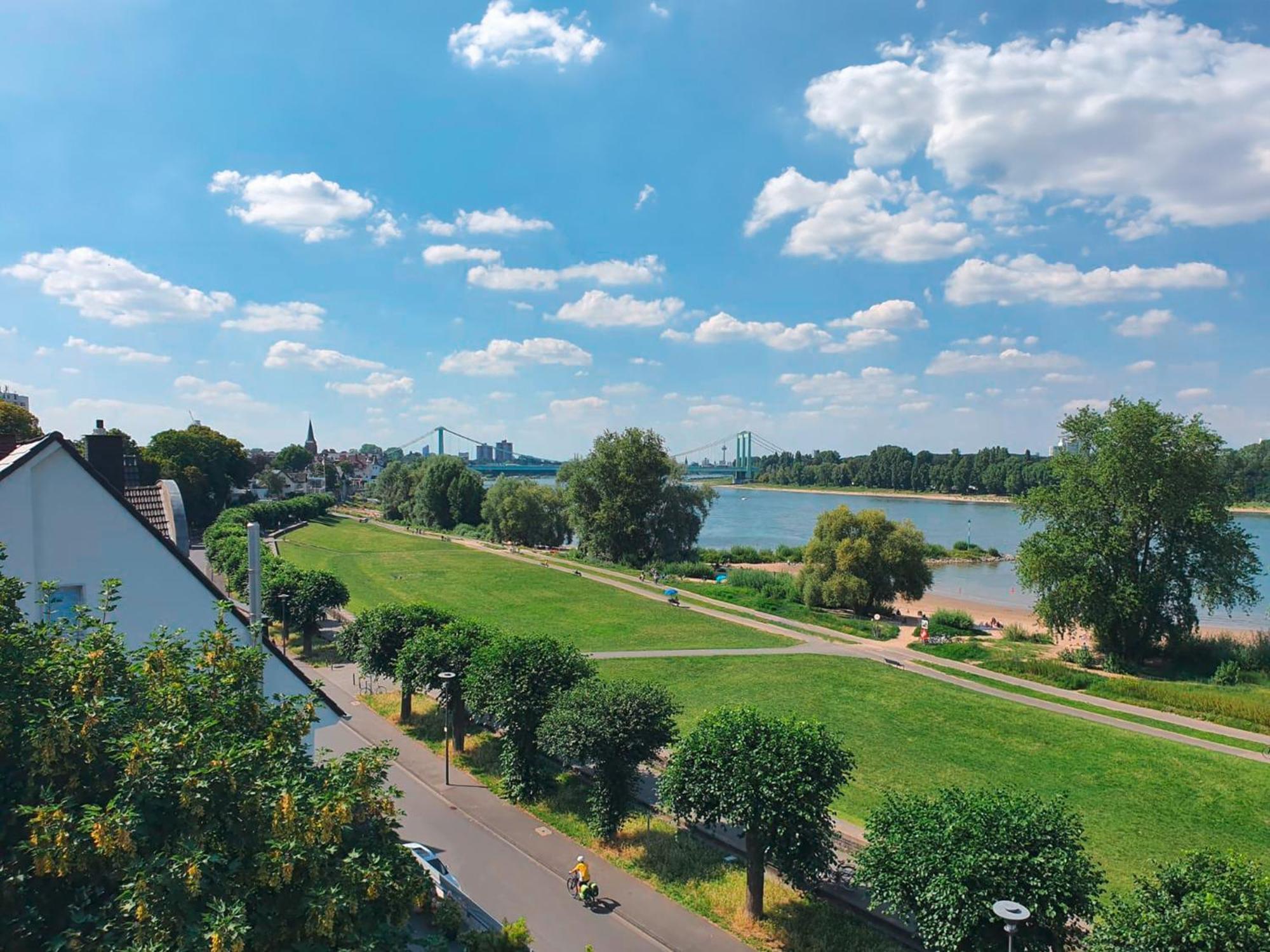 Villahotel Rheinblick Colonia Esterno foto