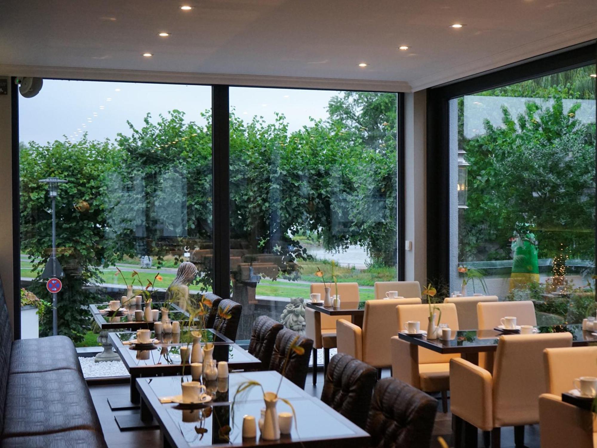 Villahotel Rheinblick Colonia Esterno foto